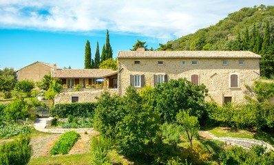 Village de Rousset-les-Vignes en Provence - 60993400