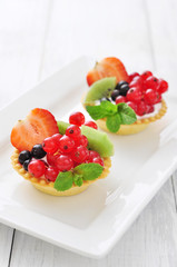 Tartlets with fresh berries