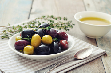 Different kinds of olives