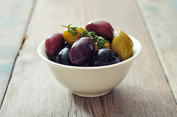 Different kinds of olives