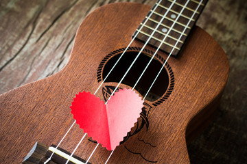 The retro guitar for the lover in Valentine's day.
