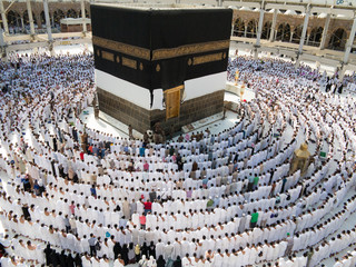 New images of Kaaba in Mecca after restoration