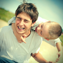 Happy Brothers