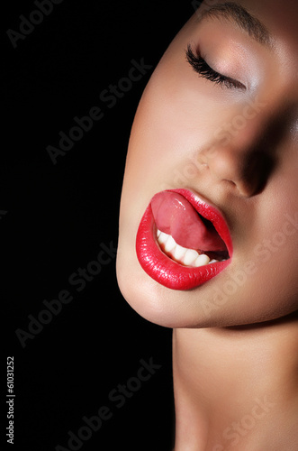 Licking Lips Tubes 67