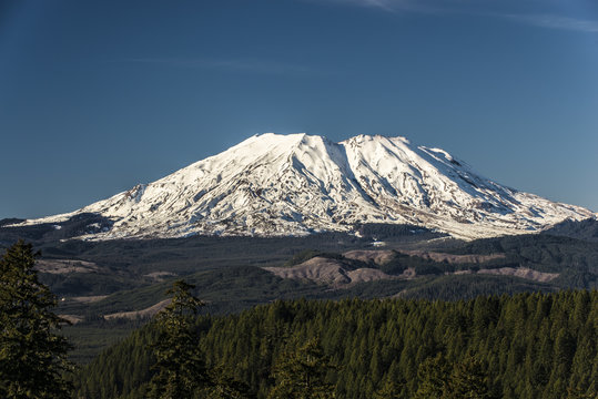 Mount St. Helens on a clear day