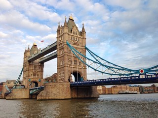 schöne Sicht vom Tower Bridge