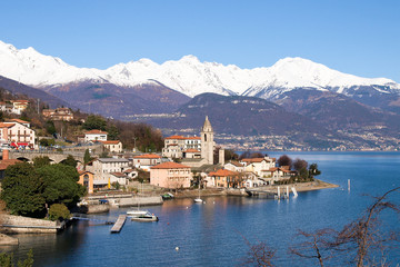 Fototapeta na wymiar Jezioro Como - Menaggio