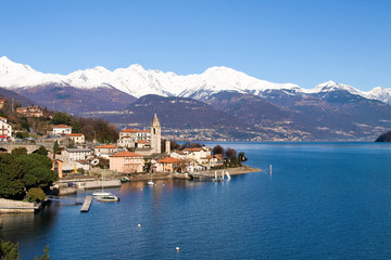 Fototapeta na wymiar Jezioro Como - Menaggio
