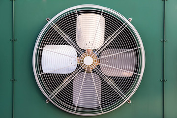 air condenser