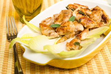 Carne di pollo fritto