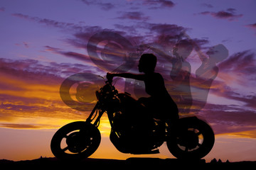 Fototapeta na wymiar silhouette woman motorcycle ride side
