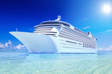 Fototapeta premium Cruise In The Sea