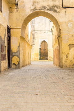 Typische Gasse in Marokko