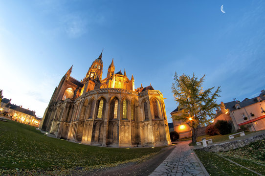 Cath&eacute;drale de Bayeux - Fisheye