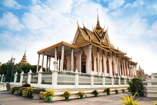 Silver Pagoda in Royal Palace, Phnom Penh, No.1 Attractions in C