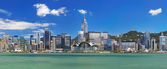 Hong Kong harbour at day - 61088078