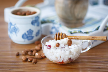 rice porridge with nuts and honey
