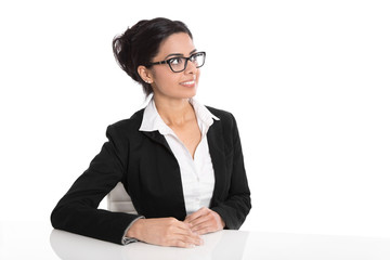 Attraktive asiatische Business Frau mit Brille isoliert auf Weiß © Lifeisbeautiful