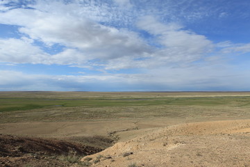 Die unendlich weite Steppe der Mongolei