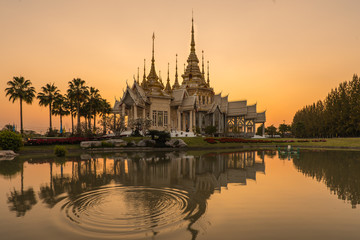 Fototapeta na wymiar Nonkhum temple, Nakhonrachasima, Thailand