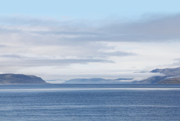 Naklejka na ściany i meble Bay i góry, Norwegia