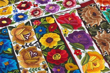 Gordijnen Colored fabrics, Mexico © sunsinger