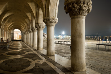Fototapeta premium venezia palazzo ducale 0110