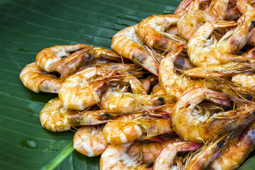 Shrimp roasted and banana leaf