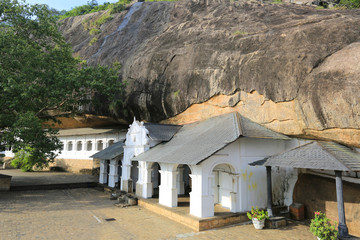 Buddha Rock temple in Dambulla