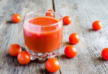 Tomato juice with cherry tomatoes