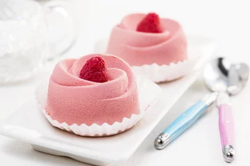 Fotobehang Raspberry mousse dessert © Elenathewise