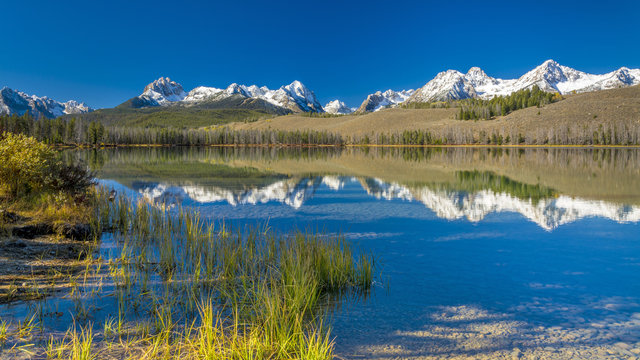 Idaho moutnains and lake reflection fall