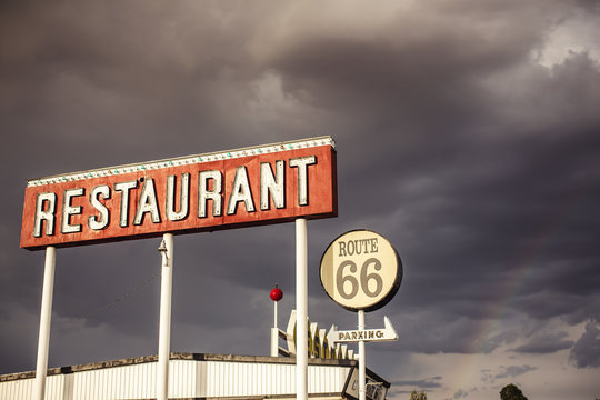 Restaurant sign along Route 66