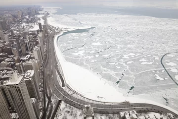Gordijnen Chicago city lake Michigan shoreline in a winter © Pedro Bigeriego