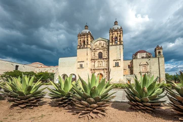 Deurstickers Kerk van Santo Domingo de Guzman in Oaxaca, Mexico © javarman