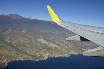 Flugzeug vor Teneriffa mit Taide