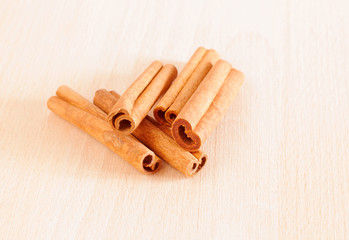 Cinnamon sticks