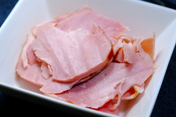 ハムの切り落とし