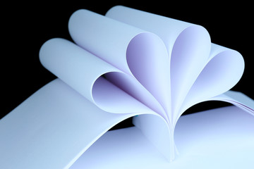 Fototapeta premium Abstract image of sheets white paper wave shape