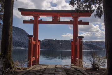 Naklejka premium Géant Torii, détail, lac Ashi, porte japonaise, Japon,