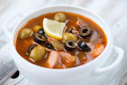 Russian traditional soup – solyanka