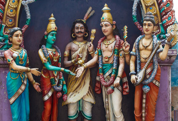 Fototapeta premium Statue of hindu gods at Batu caves, Kuala-Lumpur