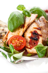 Grilled sirloin with tomato and basil
