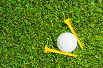 Close up of golf ball and tee