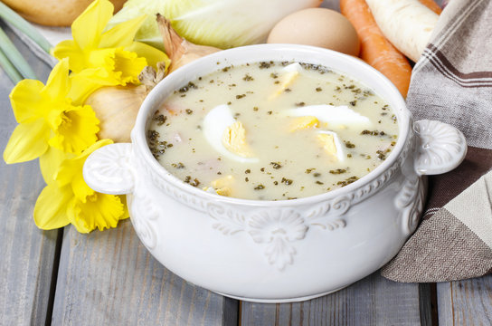 The sour rye soup made of soured rye flour and meat
