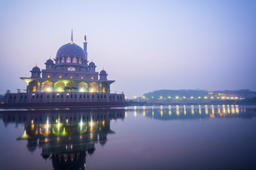 Fototapeta premium putra mosque