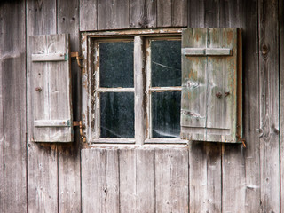 Naklejka na ściany i meble hut and window (16)