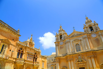 Fototapeta na wymiar Saint Pauls Kathedrale in Mdina