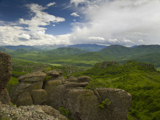 Fototapeta na wymiar Bulgarian wonders-phenomenon of Belogradchik rocks