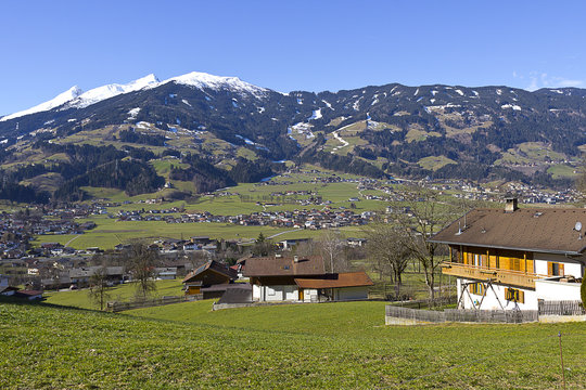 &Ouml;sterreich - Tirol - Zillertal - F&uuml;gen